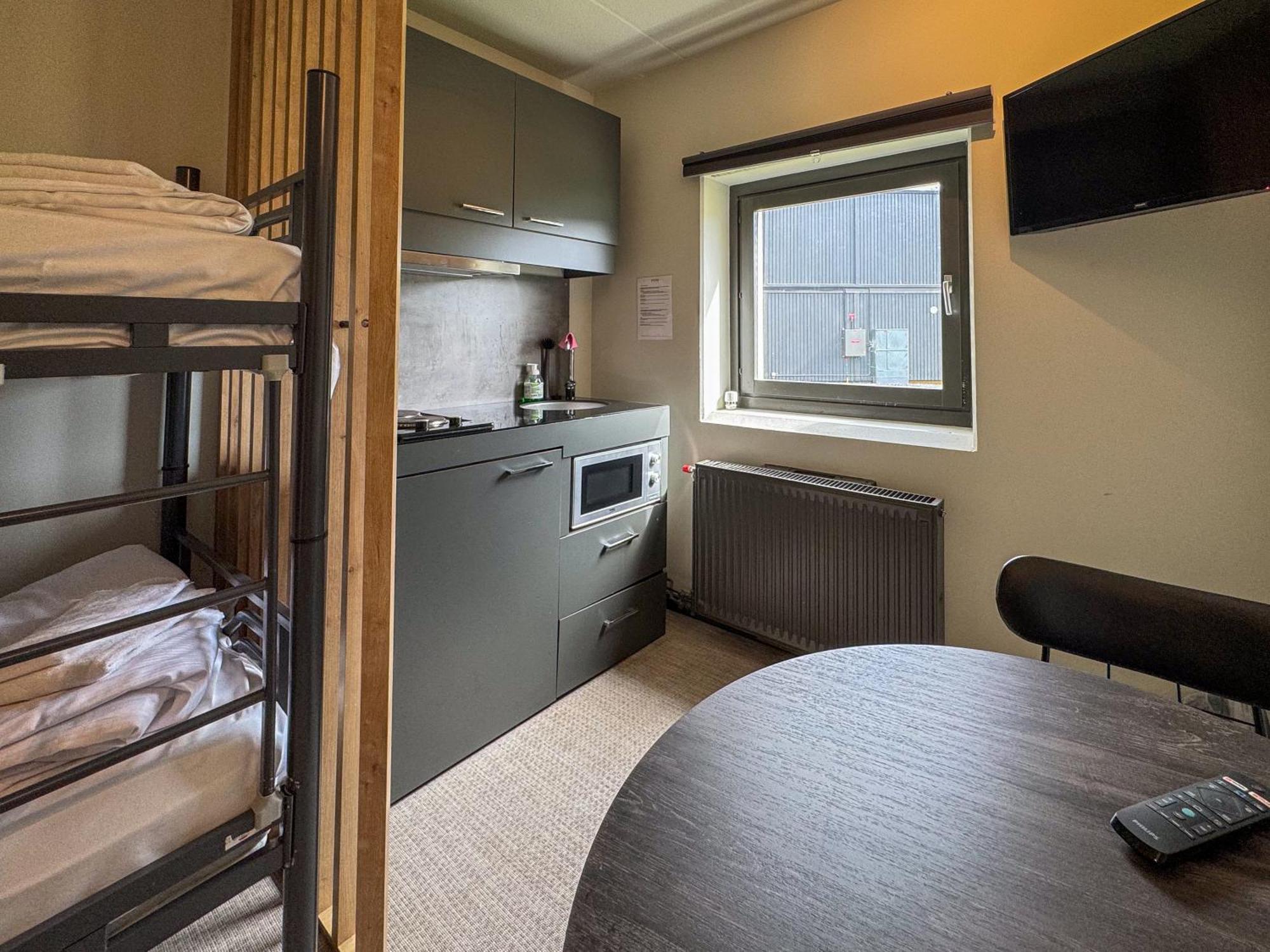 Joenkoeping Hotel Apartments ภายนอก รูปภาพ